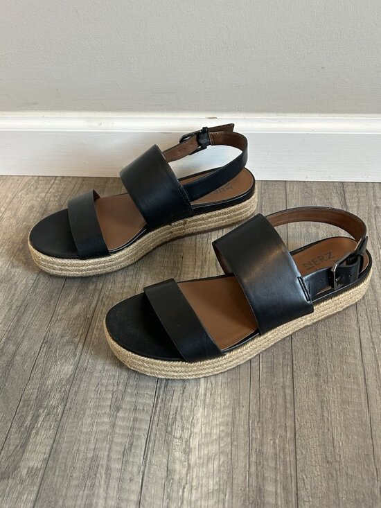 Naturalizer Shoes - Naturalizer women’s sandals Size 8.5 Strapped Black Rope Buckle Strappy Beach